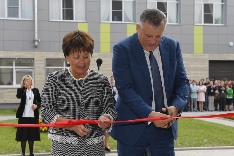 56087cc7bfba5dae3bf3aca8b4953c28