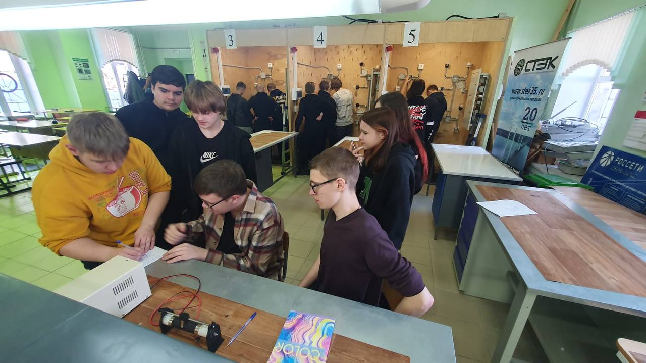 photo 5422425533397980631 y